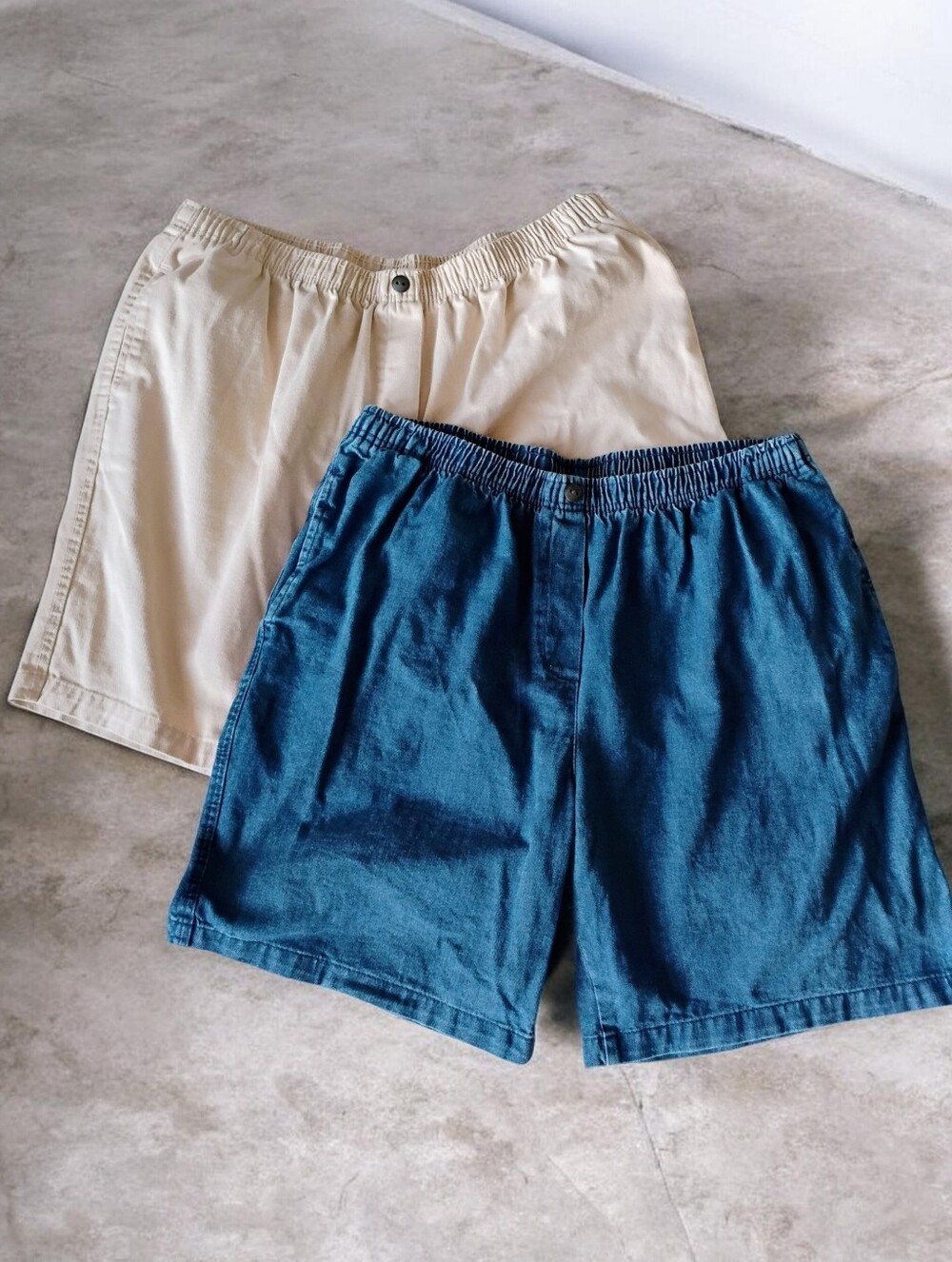 Woman Within Shorts Lot of 2 Pull On Elastic Waist Denim Khaki Cotton EUC 22W